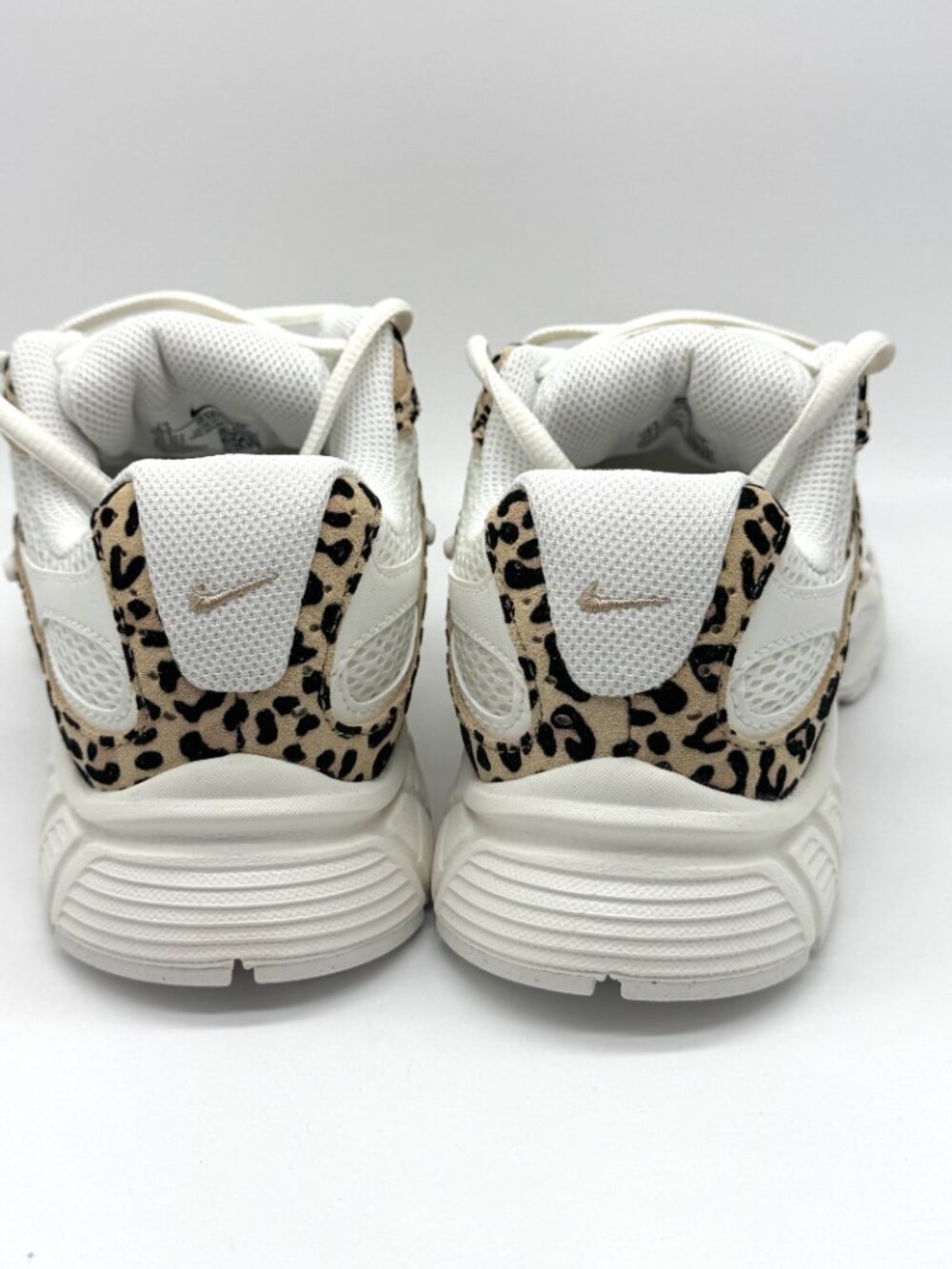 Nike Womens V5 RNR Sueded Leopard Print Shoes Sz 6.5 New IR5823-133 - Picture 4 of 11